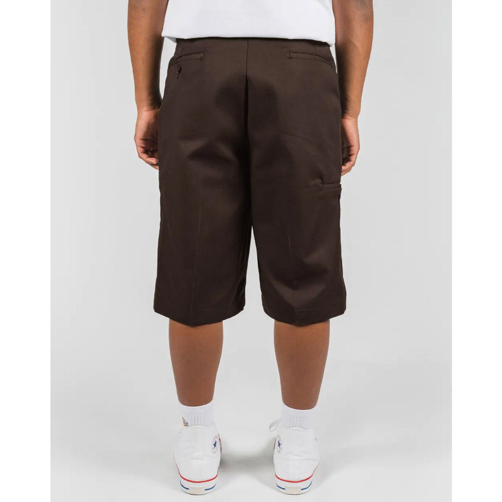 DICKIES 42283 13" LOOSE FIT MULTI POCKET SHORT - DARK BROWN