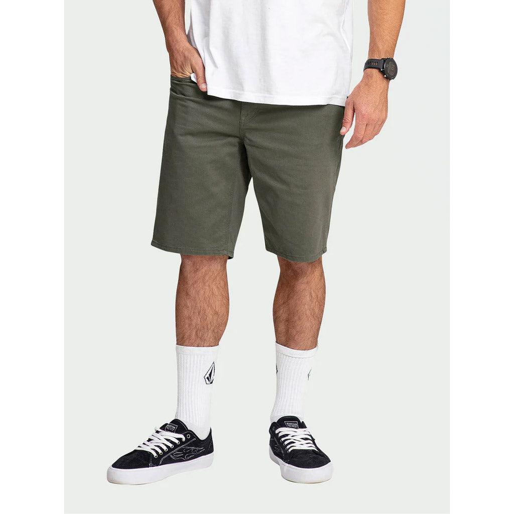 VOLCOM SOLVER LITE 5 POCKET SHORT 19 - ARMY GREEN COMBO