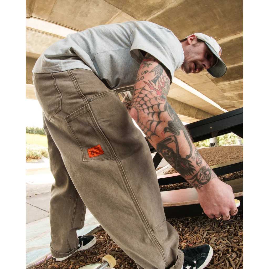 Volcom Workwear Carpenter Pant - Earth | Shop Volcom Workwear online with Pavement Skate Store! Free Aotearoa NZ shipping over $100*