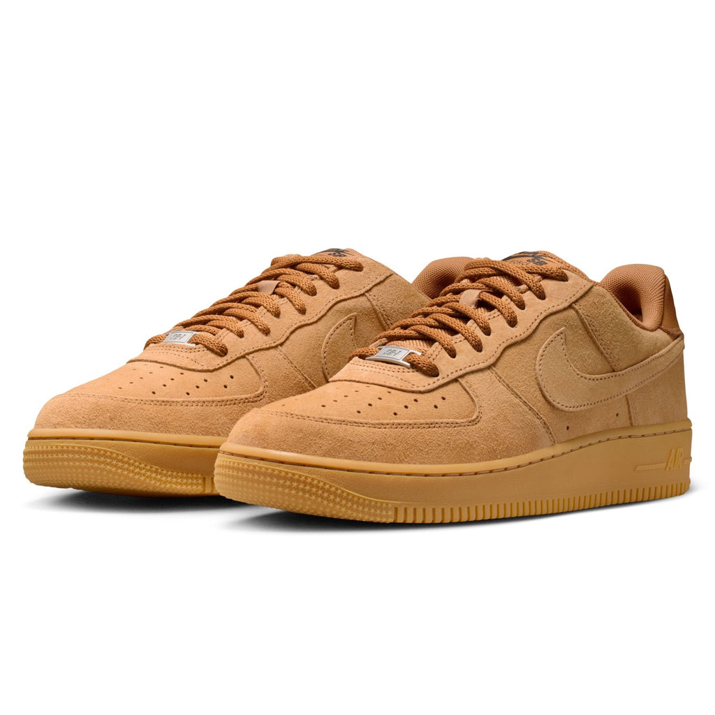 Shop the Nike SB Air Force 1 "Flax" Shoes in Flax/Flax-Black-Gum Light Brown - HM8517-200 online with Pavement Skate Store. Free Aotearoa delivery!