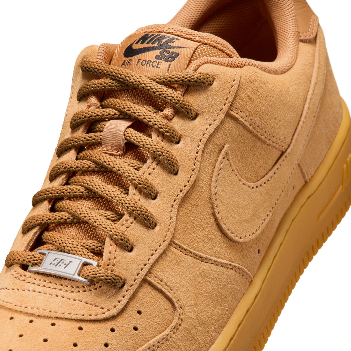 Shop the Nike SB Air Force 1 "Flax" Shoes in Flax/Flax-Black-Gum Light Brown - HM8517-200 online with Pavement Skate Store. Free Aotearoa delivery!