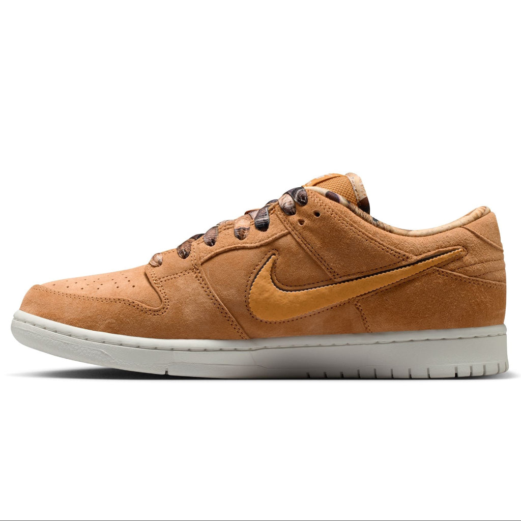 Nike SB X Note Manchester Dunk Low Pro QS in Flax/Honeycomb-Summit White-SaiI.  | Free shipping across Aotearoa when you buy online with Pavement Skate Store.