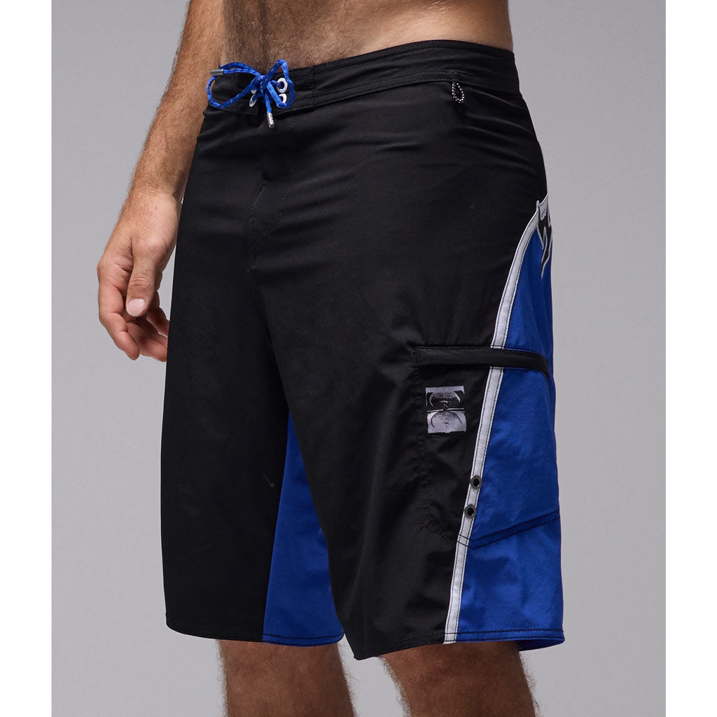 Former Proscription 21" Trunk - Black | Free Aotearoa NZ shipping on your Former order over $100* with Pavement Skate Store online!