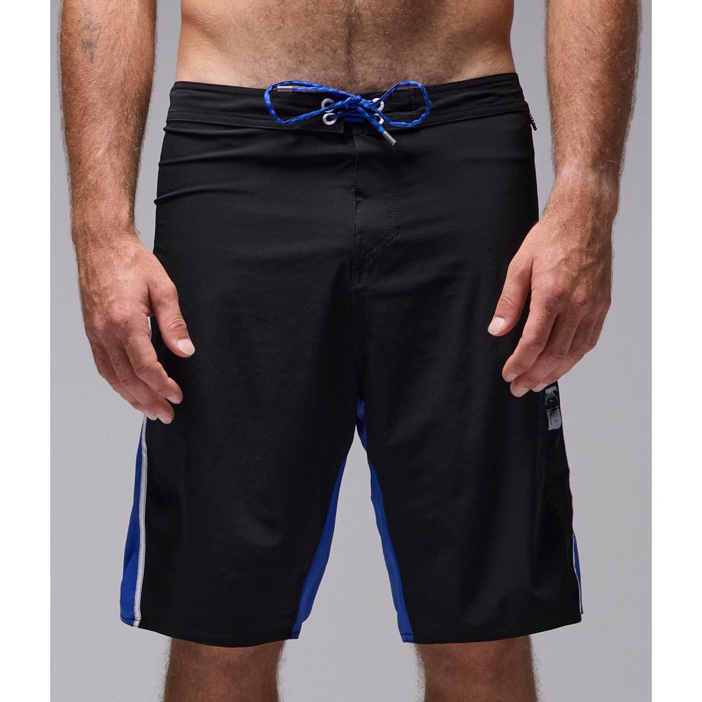 Former Proscription 21" Trunk - Black | Free Aotearoa NZ shipping on your Former order over $100* with Pavement Skate Store online!