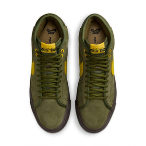 Nike SB Blazer Mid X Anti Hero Shoe - Rough Green/Amarillo-Rough Green. Product code: HM5838-300. Shop Nike SB skateboarding shoes, clothing and accessories online with Pavement! Free Aotearoa NZ shipping over $100*.