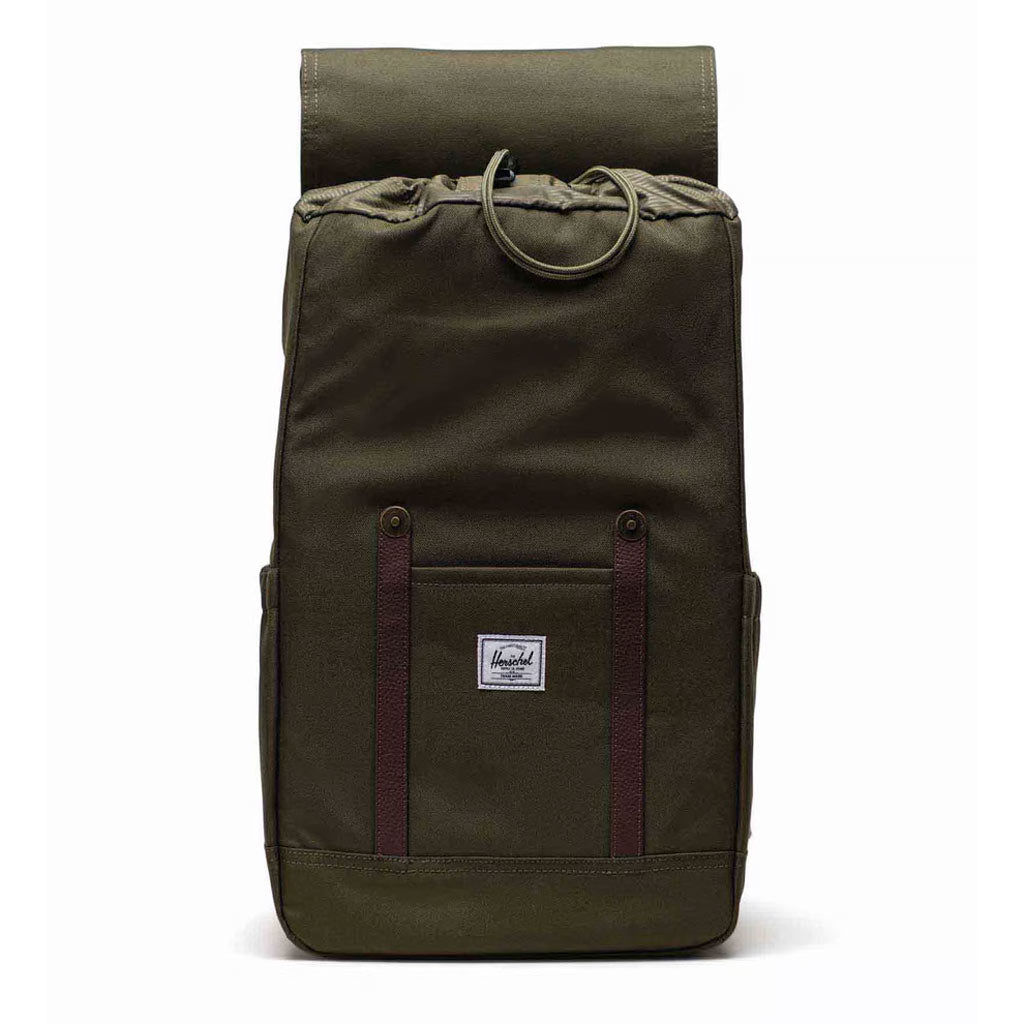 Buy Herschel Retreat Backpack in Ivy Green with Pavement Skate Store. Order online and receive free Aotearoa NZ shipping!