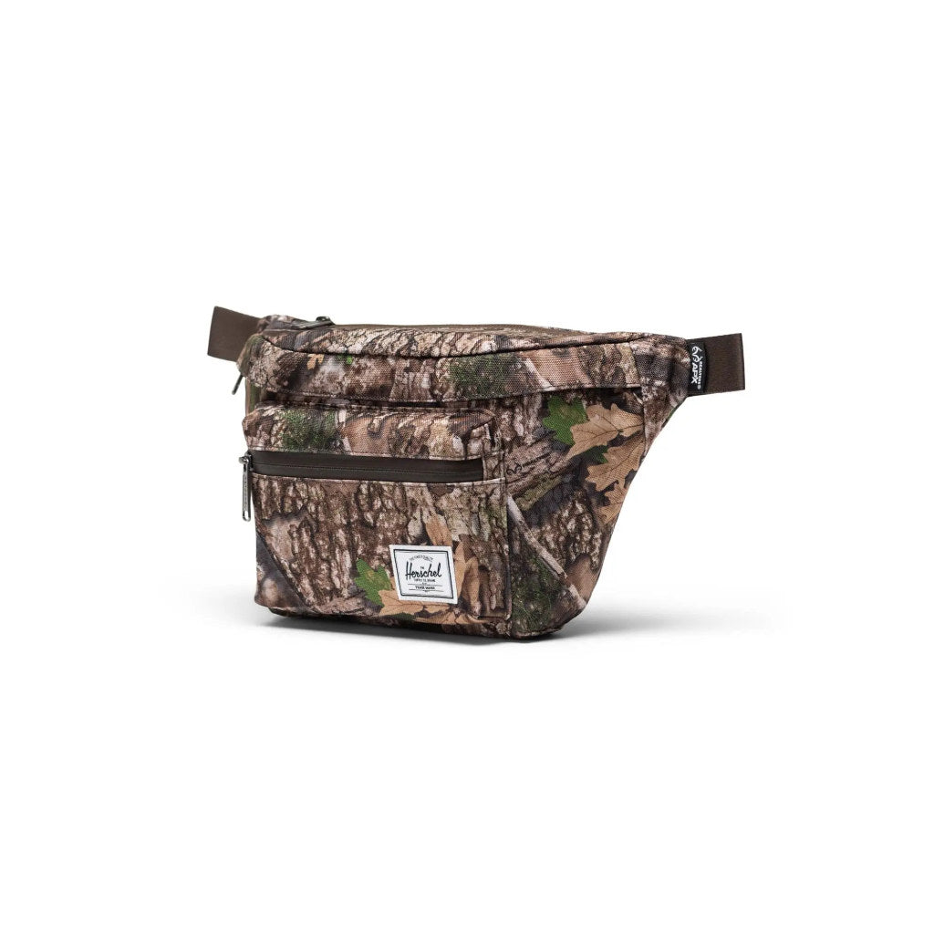 Herschel X Realtree Pop Quiz Hip Pack in Realtree APX Camo | Shop backpacks online with Pavement Skate Store with free Aotearoa NZ shipping over $100*!