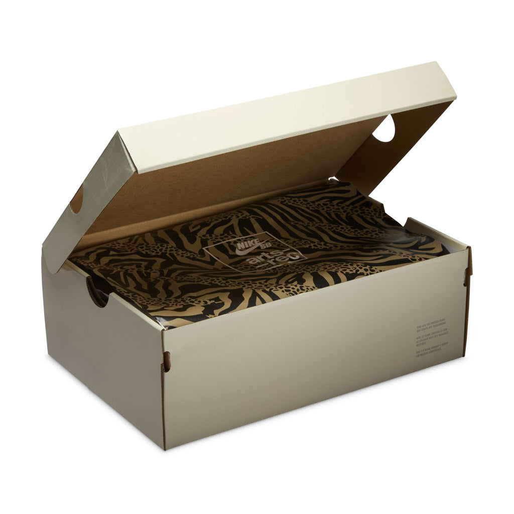 Shop the Nike SB Air Trainer 1 QS in Limestone/Pink Quartz-Earth-Dusty Peach. Free Aotearoa shipping when you order online with Pavement Skate Store!