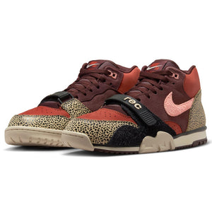 Shop the Nike SB Air Trainer 1 QS in Limestone/Pink Quartz-Earth-Dusty Peach. Free Aotearoa shipping when you order online with Pavement Skate Store!