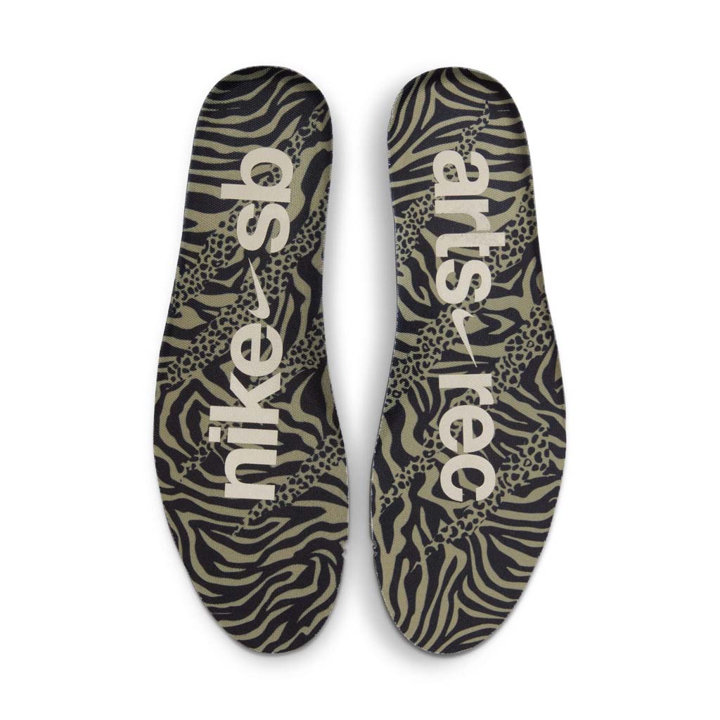 Shop the Nike SB Air Trainer 1 QS in Limestone/Pink Quartz-Earth-Dusty Peach. Free Aotearoa shipping when you order online with Pavement Skate Store!