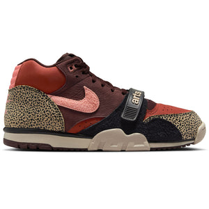 Shop the Nike SB Air Trainer 1 QS in Limestone/Pink Quartz-Earth-Dusty Peach. Free Aotearoa shipping when you order online with Pavement Skate Store!