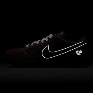 Nike SB Dunk Low Pro Limosine Quickstrike - HJ4131-200 | Free Aotearoa shipping when you order online with Pavement Skate Store!