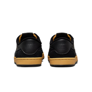 Nike SB FC Classic Skate Shoes Black/Anthracite-Black-Vivid Orange 909096-008 | Free Aotearoa shipping over $100* on orders online with Pavement Skate Store!