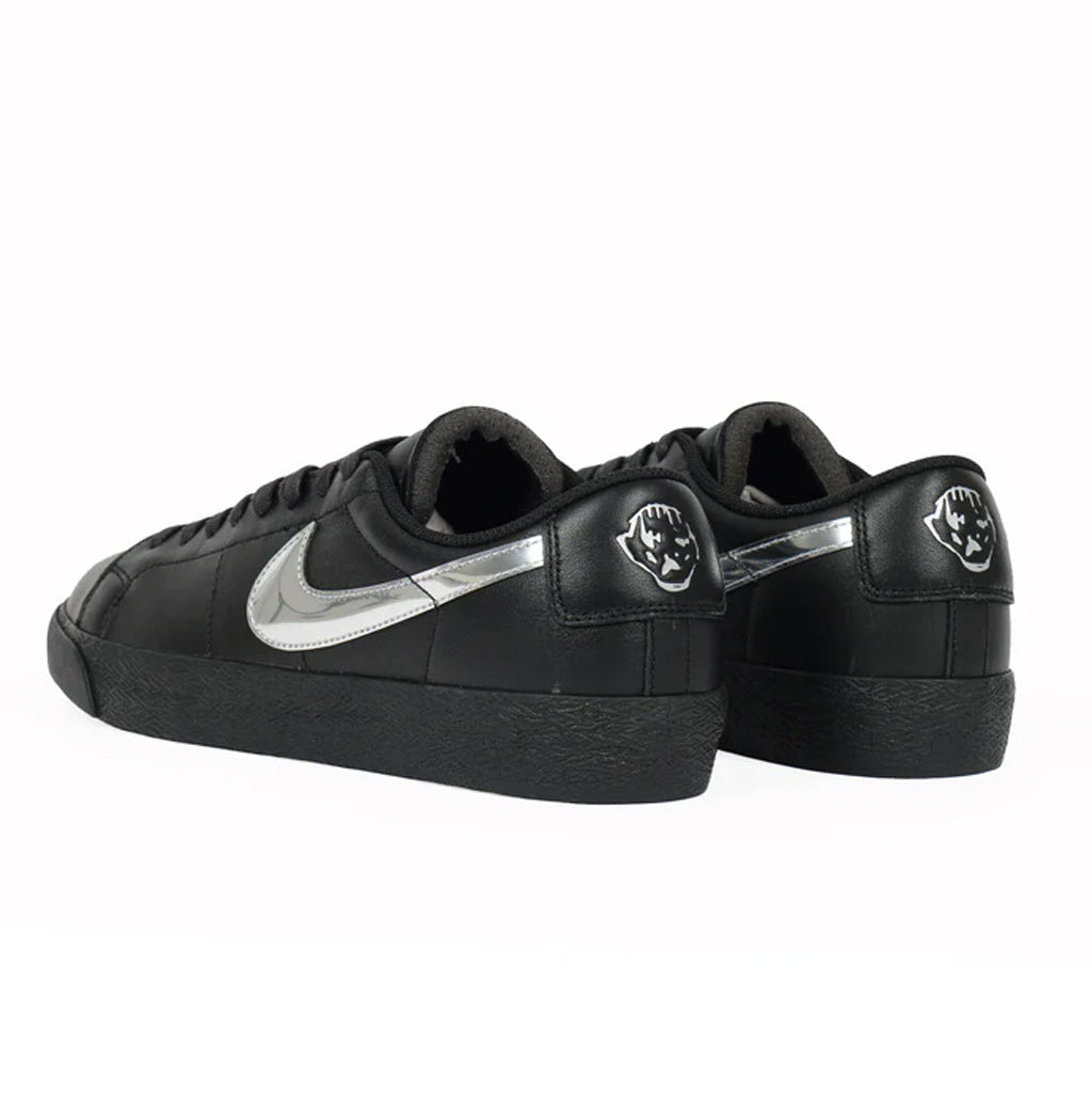 NIKE SB X DANCER SKATEBOARDS BLAZER LOW QUICKSTRIKE -BLACK/METALLIC SILVER-BLACK