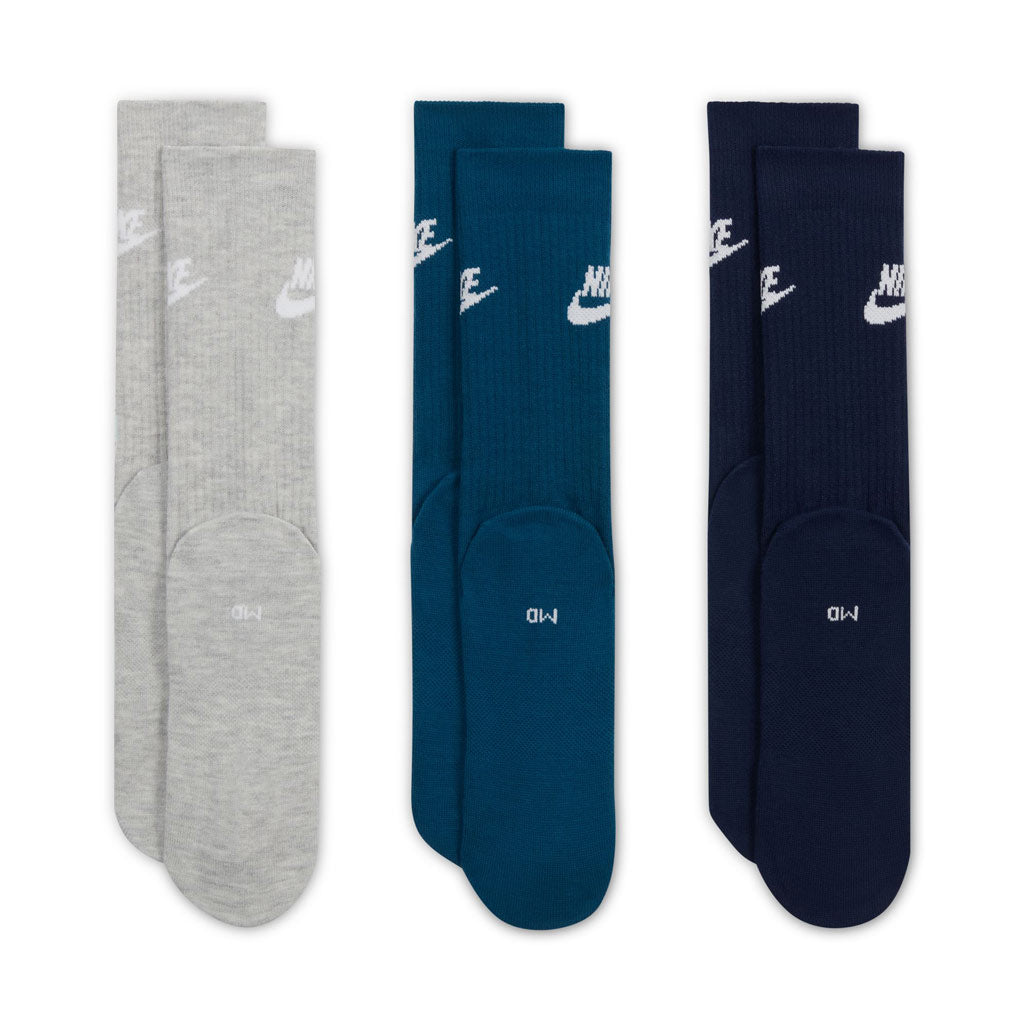 Nike Sportswear Everyday Essential Crew Socks 3 Pack Grey Marle/Navy/Black | Free Aotearoa shipping over $100* when you shop Nike SB online with Pavement!