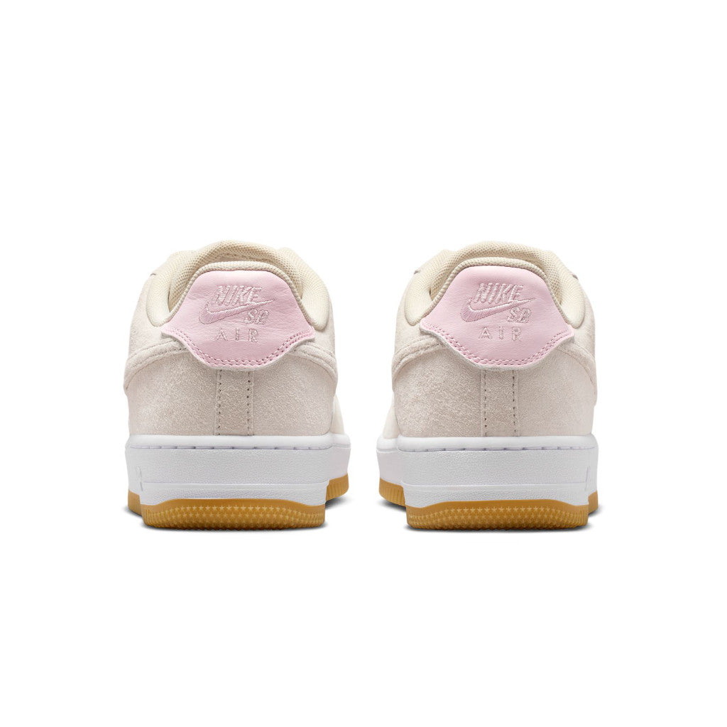 Nike SB Air Force 1 Skate Shoes in Lt Orewood Brn/Lt Orewood Brn-White: HM8517-100. Free Aotearoa shipping when you shop yours online with Pavement Skate Store!