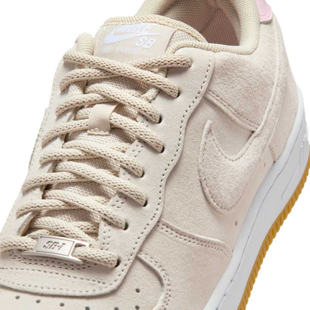 Nike SB Air Force 1 Skate Shoes in Lt Orewood Brn/Lt Orewood Brn-White: HM8517-100. Free Aotearoa shipping when you shop yours online with Pavement Skate Store!