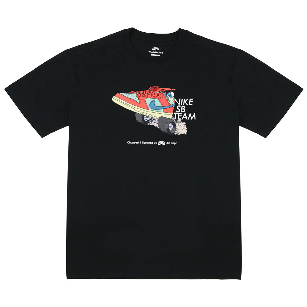 Nike SB Team Dunk Tee - Black. Midweight cotton feels soft and slightly structured. Designed to feel roomy through the shoulders, chest and body for easy movement and layering. Ribbed collar. 100% cotton. Shop Nike SB skate shoes, apparel and accessories with free, fast NZ shipping over $100. Pavement skate store.
