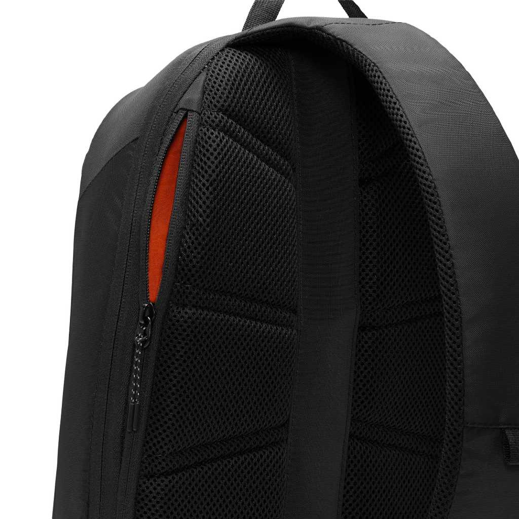 Nike Sportswear Commute Sling Bag - Black/Black/Anthracite-FZ6132-011 | Free Aotearoa NZ shipping on Nike SB orders over $100* with Pavement Skate Store!