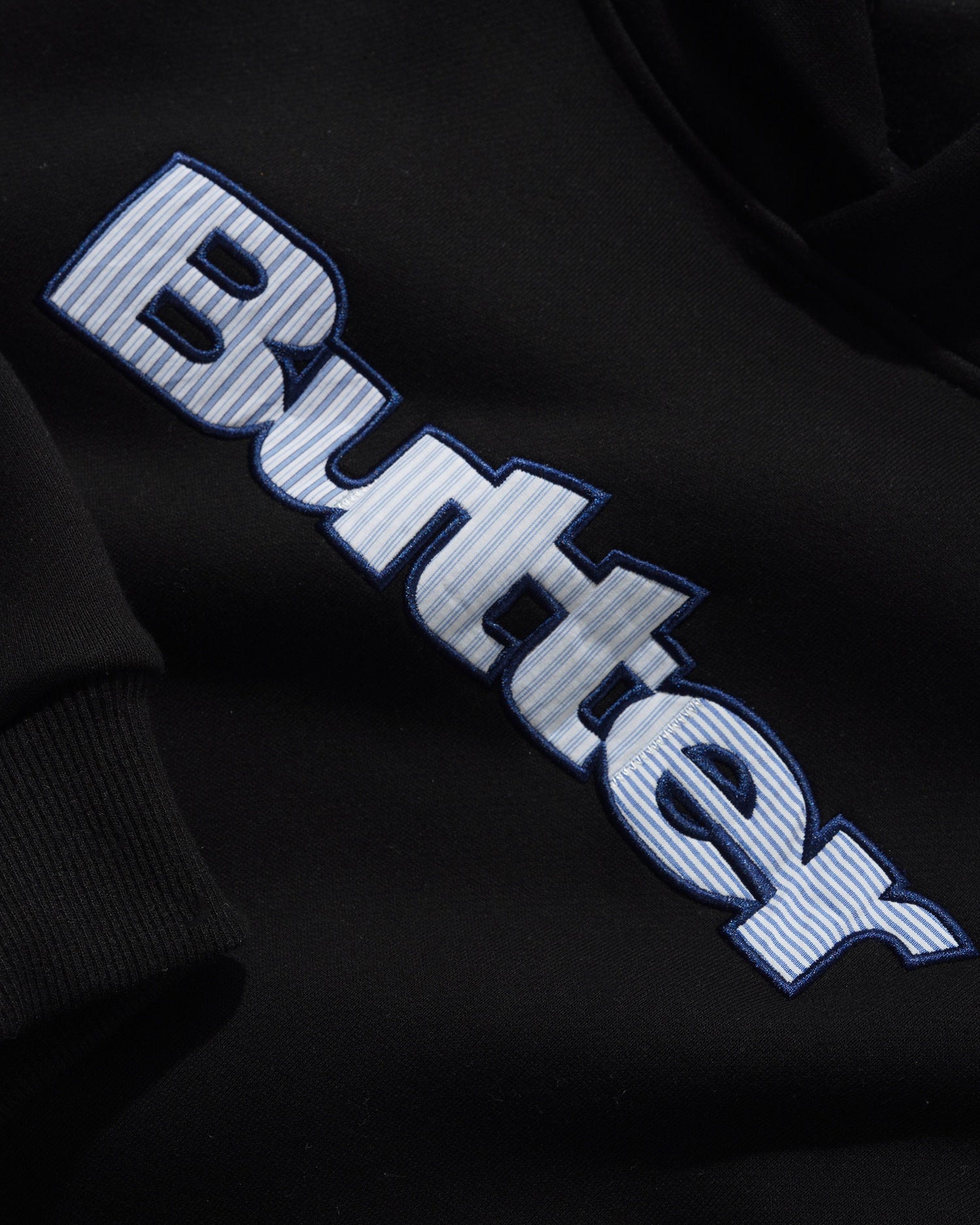 BUTTER GOODS STRIPE LOGO APPLIQUE PULLOVER HOOD - BLACK