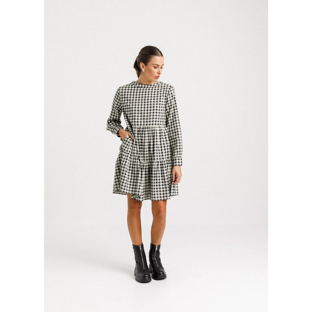 Shop the Thing Thing Heartbreaker Dress in Check Vines online with Pavement. Free, fast Aotearoa NZ shipping over $150. Same day Ōtepoti Dunedin delivery. Easy returns. Afterpay & Laybuy.
