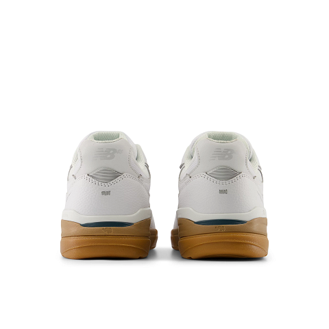 NEW BALANCE NUMERIC ANDREW REYNOLDS 933 - WHITE/GUM