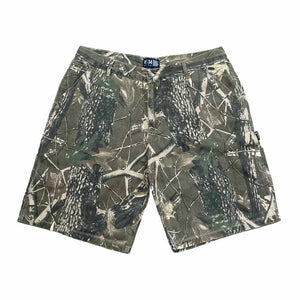 Vic Baggy Carpenter Shorts - Real Tree Camo. Shop premium streetwear brand Vic Apparel online with Pavement Skate Shop. Free Aotearoa NZ shipping over $100*