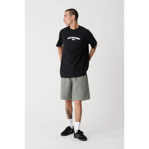 The XLarge Peace Man Bull Denim Short in Olive Grey is a fixed waist baggy fit. Features extra wide cut leg in a washed denim, they have an oversized waist with an extended rise, roomy thigh, and slightly tapered cuff. Shop XLarge clothing online with Pavement and enjoy free NZ shipping over $150.