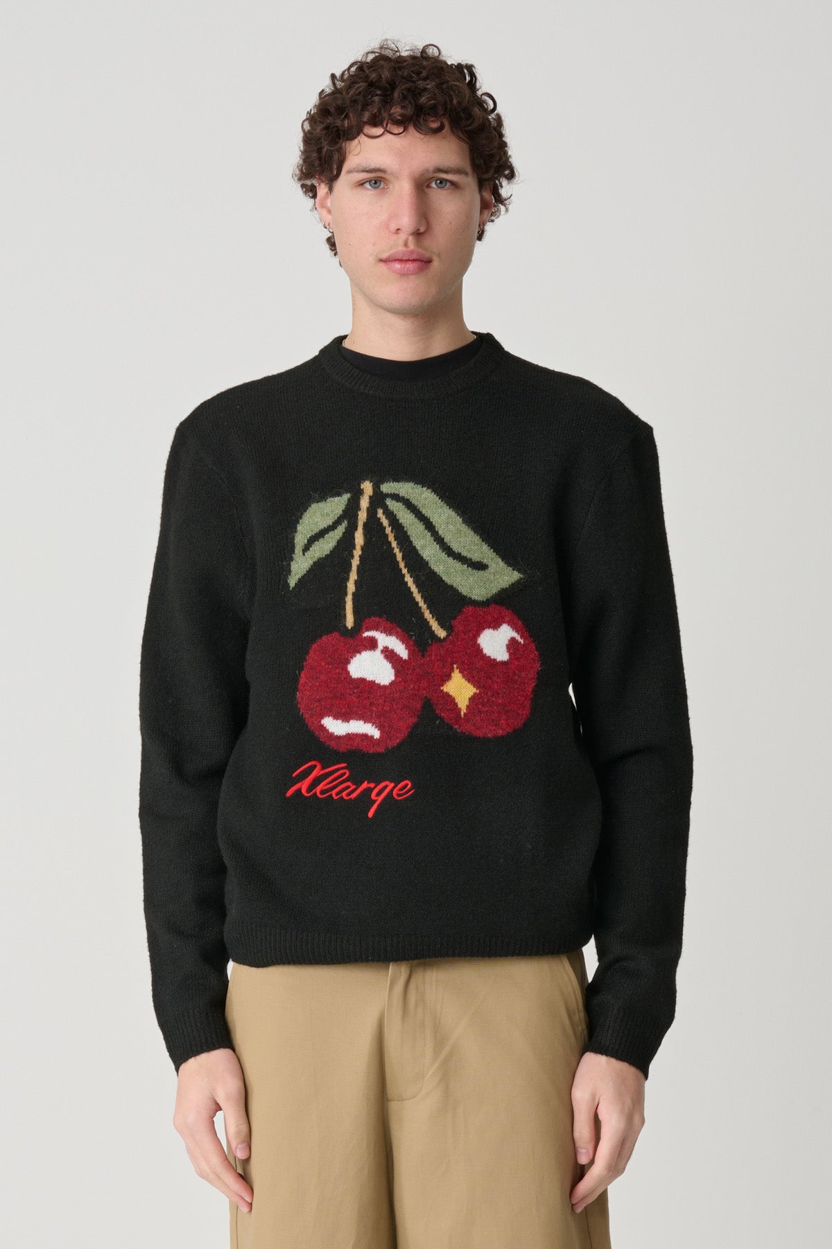XLARGE CHERRY KNIT SWEATER - BLACK