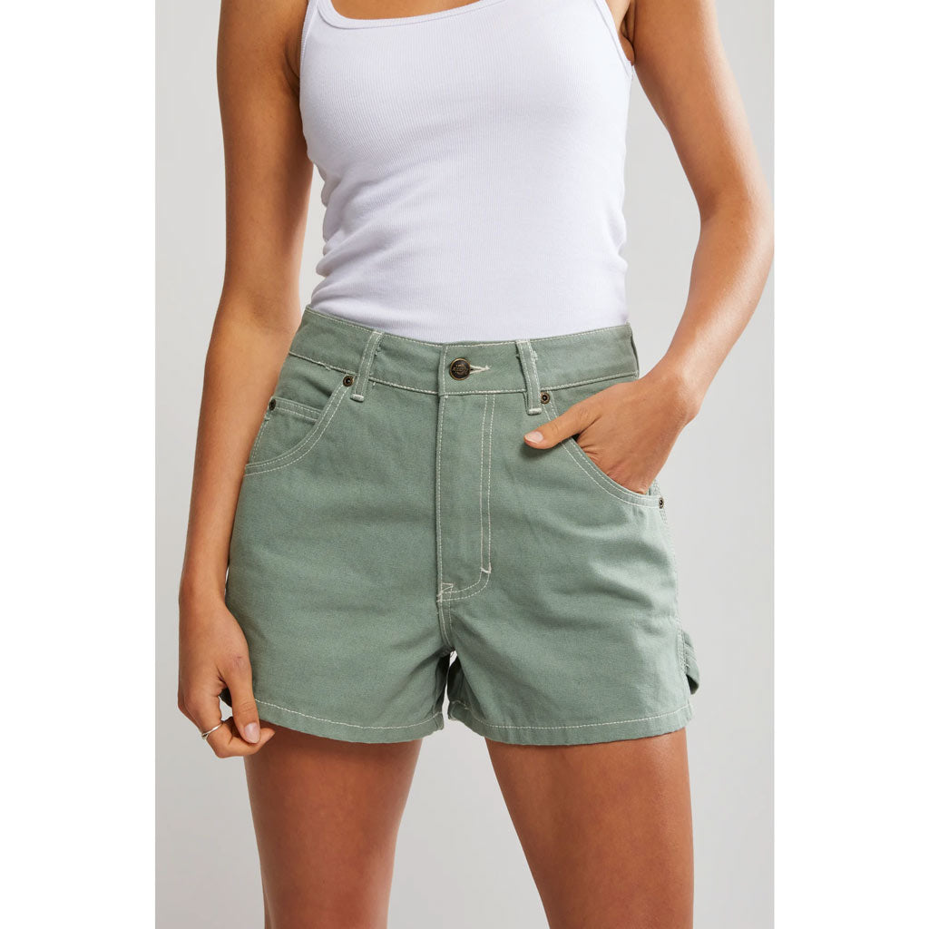 Dickies Limevale 3" Carpenter Shorts - Sage. 100% Cotton denim Fixed waistband with belt loops. Button and fly fastening Side entry pockets. Back pockets with logo badge Carpenter loops. Style code DW323-SH03.