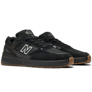 NB Numeric Andrew Reynolds 933 Skate Shoes in Black/Gum - NM933ORI | Free Aotearoa shipping when you buy New Balance Numeric online with Pavement Skate Store.