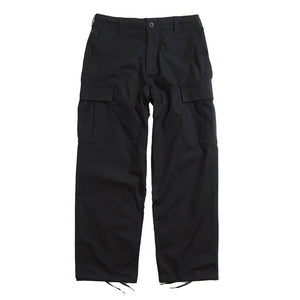 Nike SB Kearny Cargo Pant - Black. Made from durable Ripstop fabric in a roomy, skate-ready fit, these Nike SB trousers are built to last. Body: 97% cotton/3% elastane. Pocket Bags: 87% polyester/13% cotton. Shop Nike SB apparel, skate shoes and accessories with Pavement skate shop, Ōtepoti.