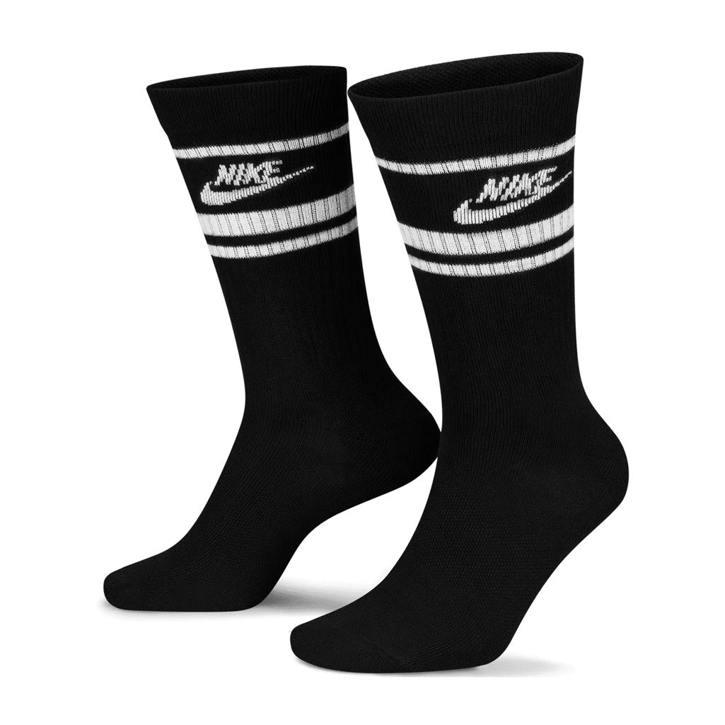 Nike Sportswear Everyday Essential Crew Sock 3 PackSoft socks in a crew cut. Made with at least 75% recycled polyester fibres. Dri-FIT technology helps keep your feet dry and comfortable. Shop unisex socks and accessories from Nike SB and cop free N.Z shipping on orders over $100. Pavement skate shop, Dunedin.